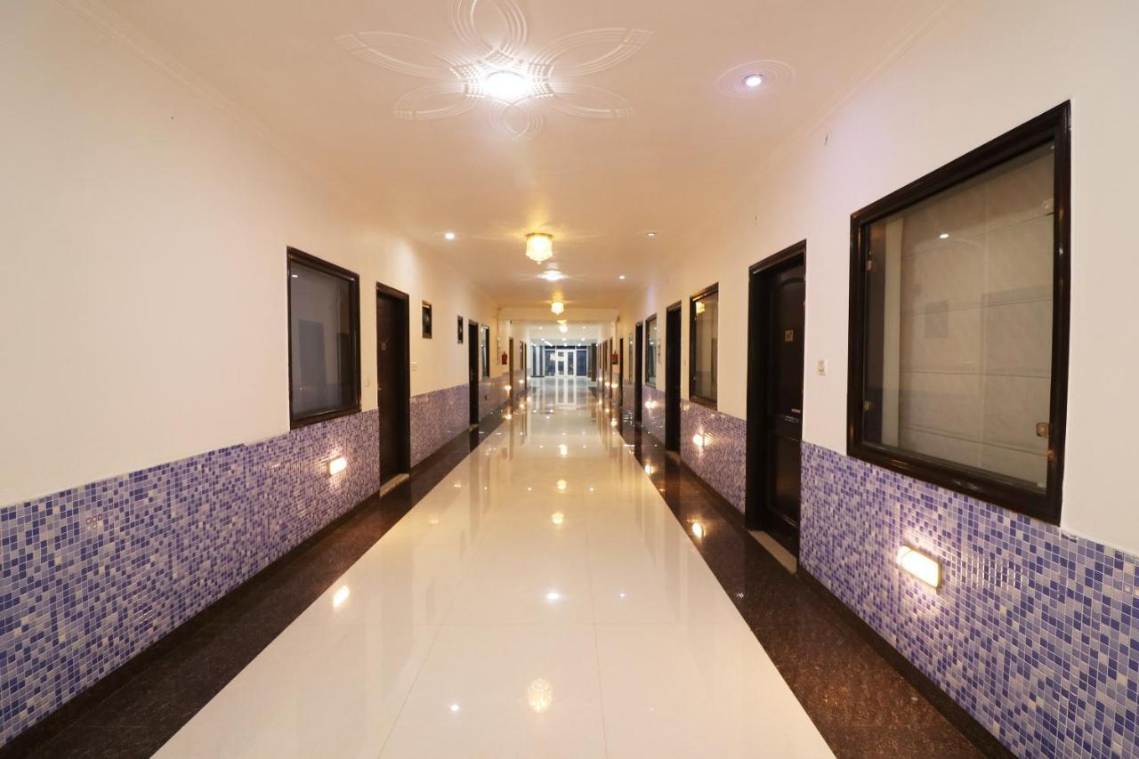 Oyo Hotel Inn Way Sonipat Zewnętrze zdjęcie